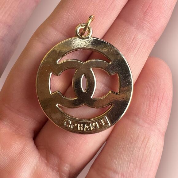 Chanel CC rhinestone white Jewelry Charm Zipper Pull Pendant Logo Designer y2k - Picture 2 of 2